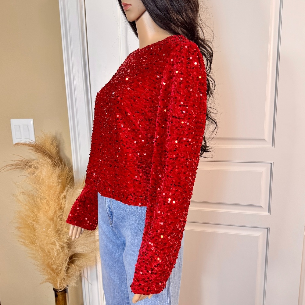 RED SEQUIN LONG SLEEVE CROP TOP - Picture 5 of 9